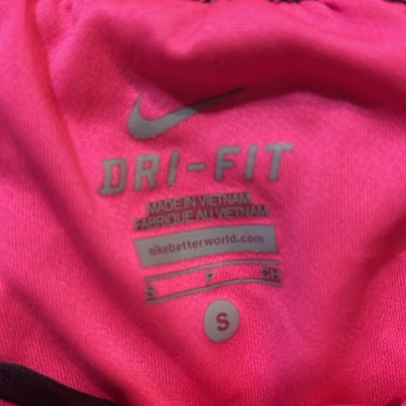 Nike running shorts - Picture 2 of 2